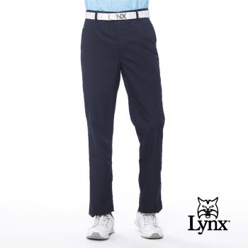 【Lynx Golf】男款彈性舒適口袋織帶設計素面款式平面休閒長褲-黑色