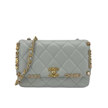 二手品 Chanel 仿舊金雙C小羊皮珍珠logo飾邊斜背包(AS3731-灰綠)