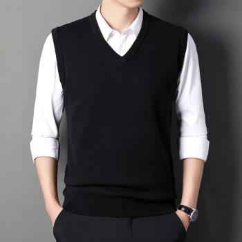 Chinjun羊毛針織背心-黑色｜V領針織毛衣、親膚保暖、商務男裝、休閒穿搭