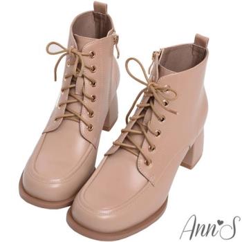 Ann’S防潑水材質-卡嫚 立體縫線綁帶圓頭粗跟短靴5.5cm-杏