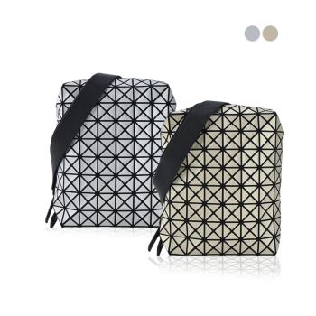 ISSEY MIYAKE 三宅一生 BAOBAO BEETLE  霧面多功能小斜背包-兩色選-慈濟