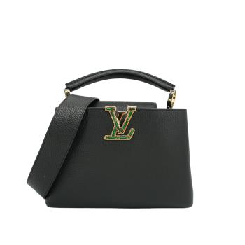Louis Vuitton 展示品  Capucines PM 牛皮綠logo內裡手提斜背包(M21258-黑)