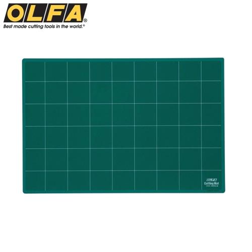 日本OLFA經典綠8K切割墊NCM-S八開裁切墊(450×300×3mm,略大A3)工藝墊美工墊桌墊 
