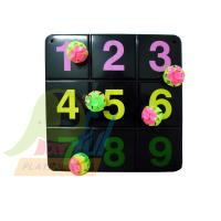 【Playful Toys 頑玩具】吸盤九宮格遊戲組 90C08 台灣製 吸盤 黑色 白色 遊戲 趣味 吸盤球 數字 兒童 大人 玩具