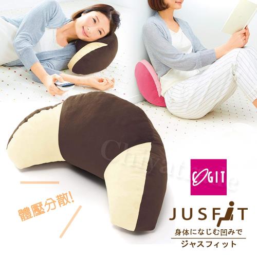 日本COGIT 牛角造型舒適纖體腰靠墊 午安枕 抬腿枕 抱枕(日本限量進口)-咖啡