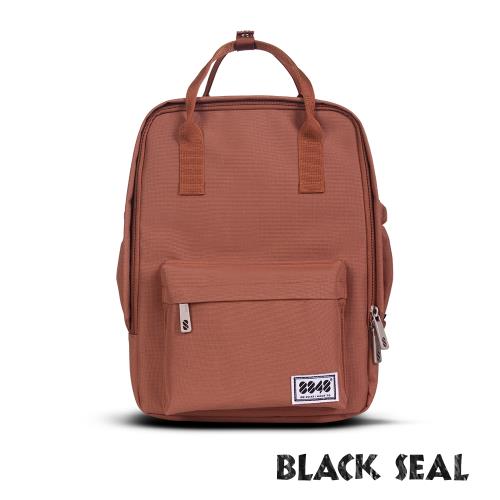 BLACK SEAL 聯名8848系列-多隔層休閒小方型後背包-咖啡 BS83008