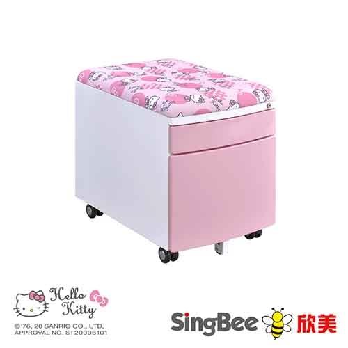 SingBee欣美 - Hello Kitty伴讀活動櫃