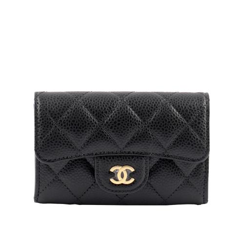 CHANEL 金色Logo 菱格紋荔枝牛皮翻蓋卡片夾(黑色) AP0214 Y01864 C3906